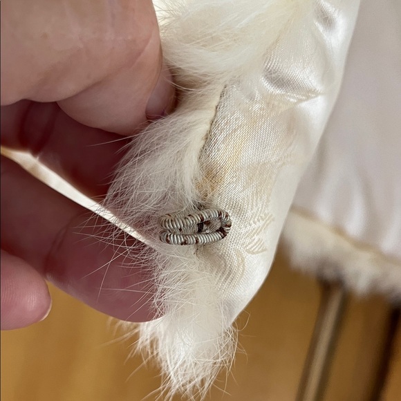 Vintage Rabbit Fur Cape - Picture 4 of 8